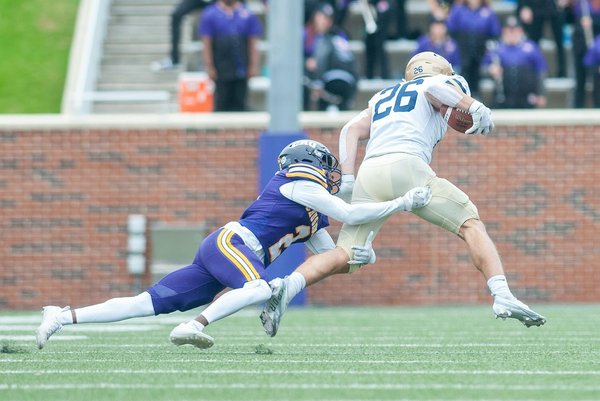 Navigating ethical challenges in business leadership